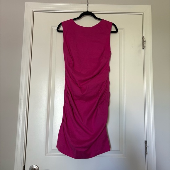 Nicole Miller Stretch Linen Pink Berry Tuck Sleeveless Dress - Picture 3 of 10